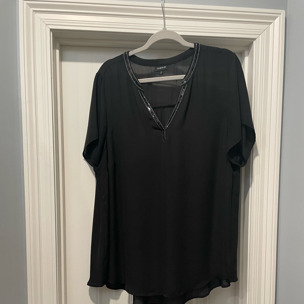 Torrid size 2 Black blouse